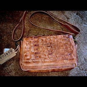 Bed Stu Aruba Weave Crossbody Handbag Tan Rustic